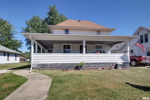 233 E Broadway St, Astoria, IL 61501 photo 1
