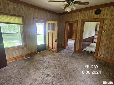 Living - 1544 Broadway St, Beason, IL 62512 photo 1 of 2