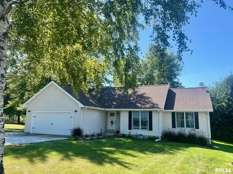 17033 Ruppel Rd, Petersburg, IL 62675