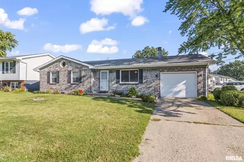 3065 Elm St, Springfield, IL 62702