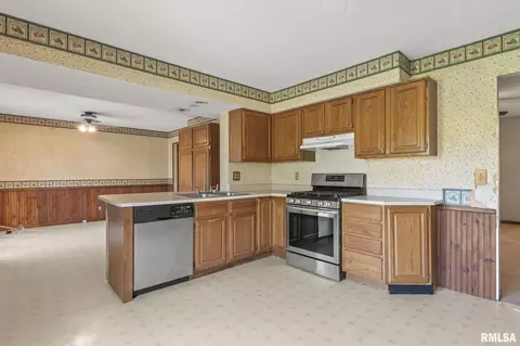 26172619 Delaware Dr, Springfield, IL 62702 photo 9