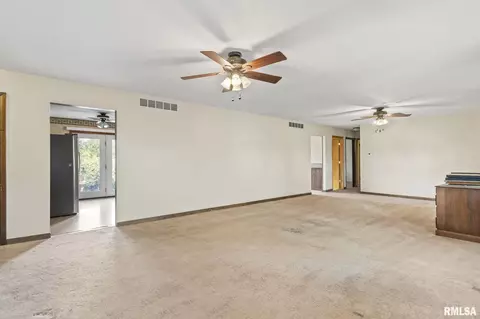 26172619 Delaware Dr, Springfield, IL 62702 photo 6