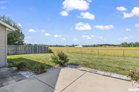 2713 Carl Prairie Dr, Springfield, IL 62703 photo 31