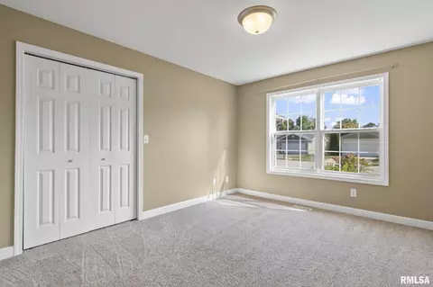 2713 Carl Prairie Dr, Springfield, IL 62703 photo 26