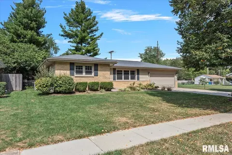 2449 Idlewild Dr, Springfield, IL 62704