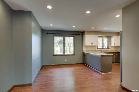 2131 Cherry Ln, Quincy, IL 62305 photo 4