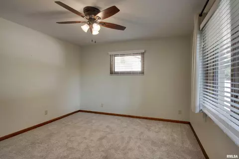 2131 Cherry Ln, Quincy, IL 62305 photo 10