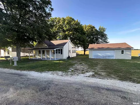 212 Ann Dr, Tallula, IL 62688