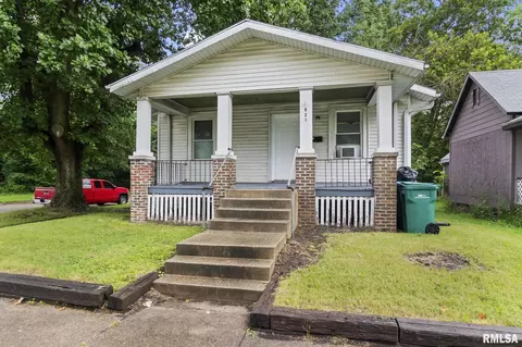 831 S 14th St, Springfield, IL 62703