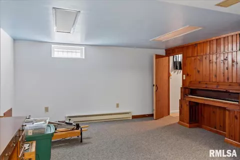 Other - 1405 Monument Ave, Springfield, IL 62702 photo 7 of 10