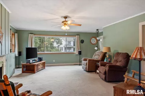 Living - 1405 Monument Ave, Springfield, IL 62702 photo 2 of 2
