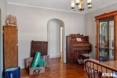 Entry Way - 1405 Monument Ave, Springfield, IL 62702 photo 1 of 1