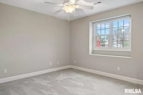 Bedroom - 1801 Blue Stone Dr, Springfield, IL 62711 photo 6 of 12