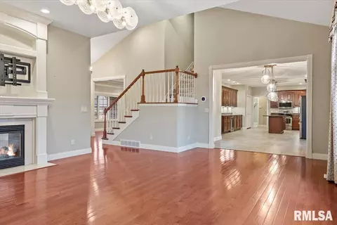 Living - 1801 Blue Stone Dr, Springfield, IL 62711 photo 7 of 11