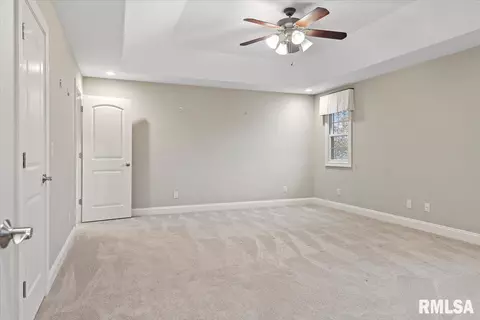 Bedroom - 1801 Blue Stone Dr, Springfield, IL 62711 photo 10 of 12