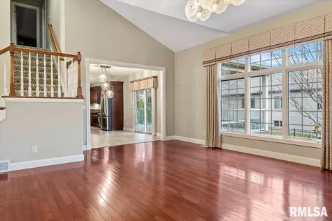 Living - 1801 Blue Stone Dr, Springfield, IL 62711 photo 6 of 11