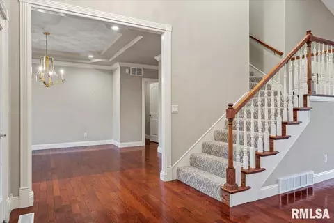 Entry Way - 1801 Blue Stone Dr, Springfield, IL 62711 photo 1 of 6