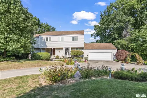 49 Frontier Lake Dr, Springfield, IL 62707