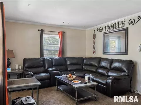 2212 S 13th St, Springfield, IL 62703 photo 4