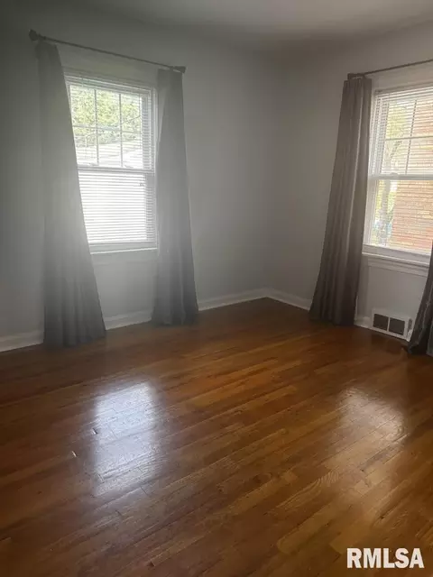 Bedroom - 2029 S Whittier Ave, Springfield, IL 62704 photo 1 of 6