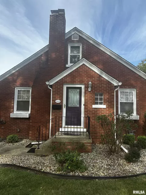 2029 S Whittier Ave, Springfield, IL 62704