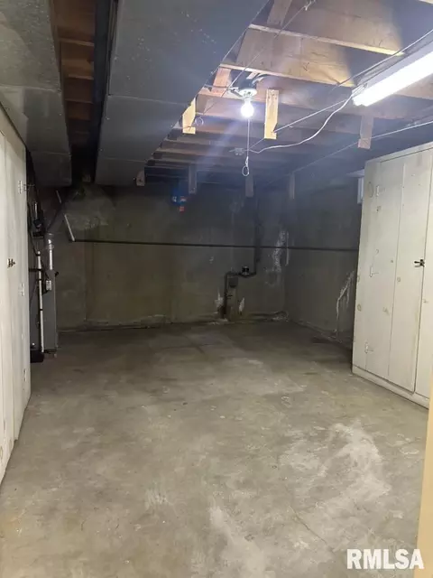 Other - 2029 S Whittier Ave, Springfield, IL 62704 photo 5 of 7