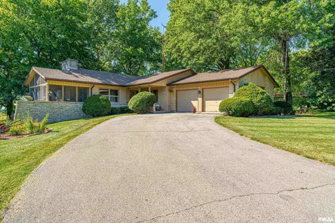 600 N Marion St, Mount Pulaski, IL 62548