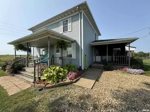 2558 E County Highway 17 Hwy, Avon, IL 61415