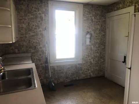 Other - 1137 E Oak, Springfield, IL 62703 photo 1 of 1