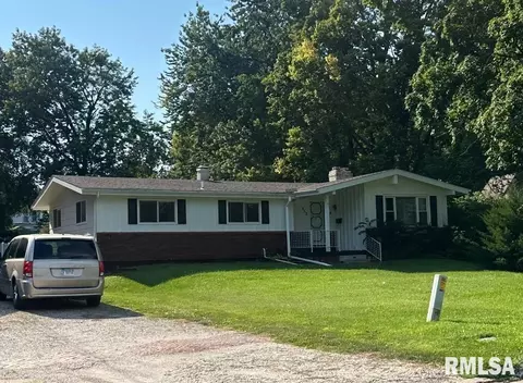 458 N West St, Galesburg, IL 61401