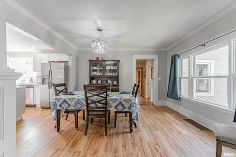 113 W Franklin St, Mclean, IL 61754 photo 9