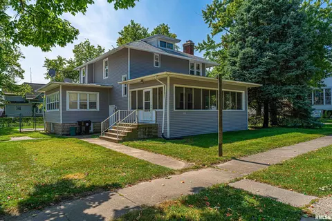 113 W Franklin St, Mclean, IL 61754