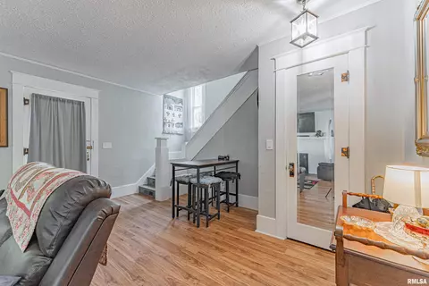 113 W Franklin St, Mclean, IL 61754 photo 5
