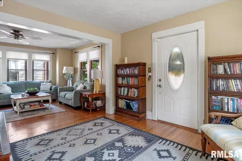 2547 Yale Blvd, Springfield, IL 62703 photo 6