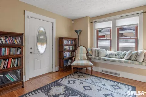 2547 Yale Blvd, Springfield, IL 62703 photo 8