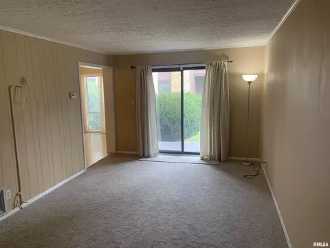 2545 W Monroe St, Springfield, IL 62704 photo 2