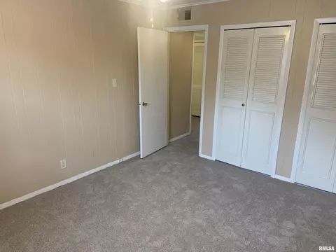 2545 W Monroe St, Springfield, IL 62704 photo 9