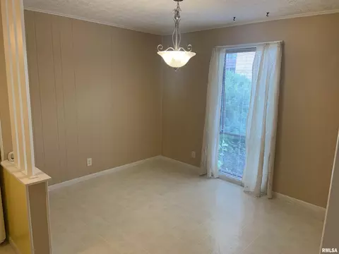 2545 W Monroe St, Springfield, IL 62704 photo 7
