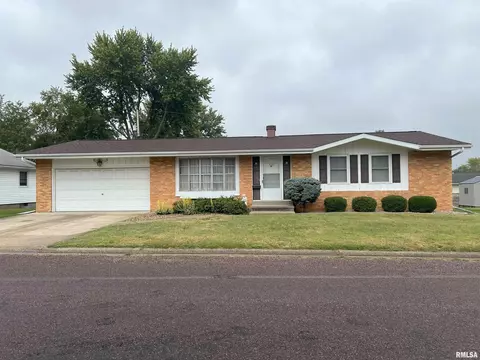 602 Coronado St, South Jacksonville, IL 62650