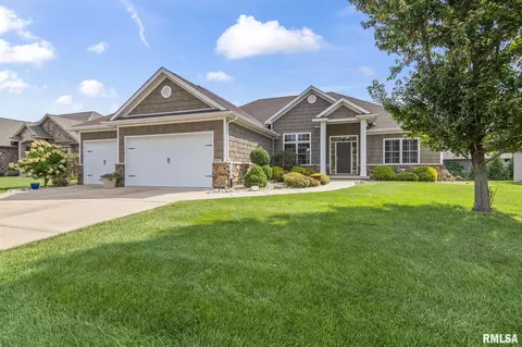 2010 Old Iron Bridge Rd, Chatham, IL 62629