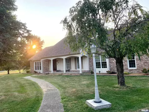 104 Morning Star Ln, Jacksonville, IL 62650