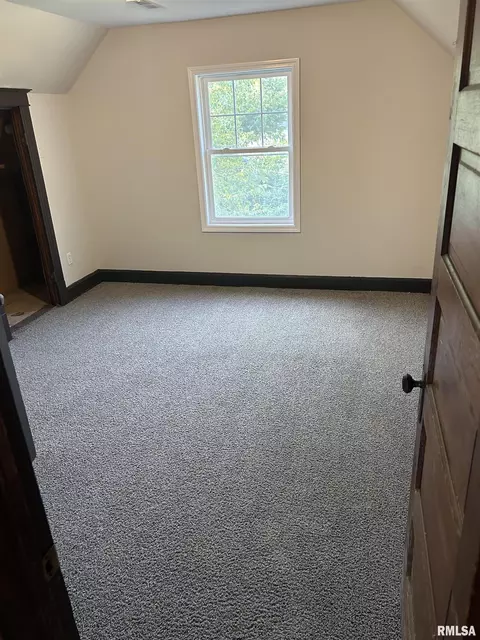 720 W North Grand Ave, Springfield, IL 62702 photo 10