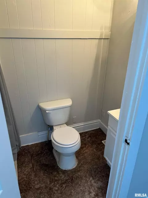 720 W North Grand Ave, Springfield, IL 62702 photo 8