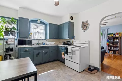 2408 S 6th St, Springfield, IL 62703 photo 15