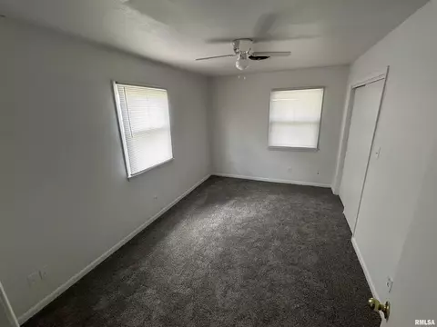 1511 Cummins Ave, Springfield, IL 62702 photo 6