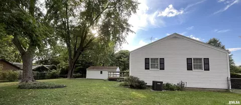Exterior - 8 Claire Dr, Springfield, IL 62702 photo 3 of 3