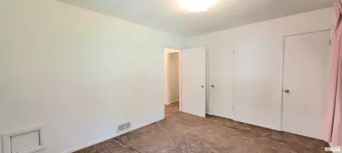 Bedroom - 2361 E Converse Ave, Springfield, IL 62702 photo 2 of 8