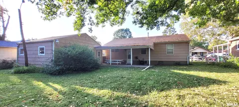 Exterior - 2361 E Converse Ave, Springfield, IL 62702 photo 8 of 9