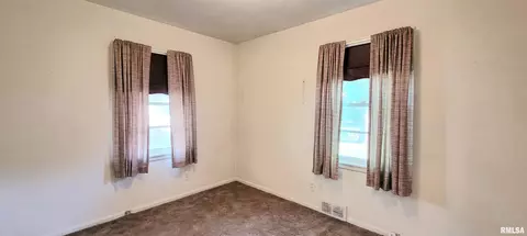 Bedroom - 2361 E Converse Ave, Springfield, IL 62702 photo 6 of 8