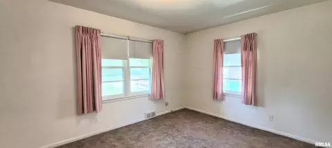 Bedroom - 2361 E Converse Ave, Springfield, IL 62702 photo 3 of 8